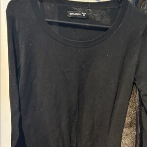 Women's Classic Black Crew Neck Sweater